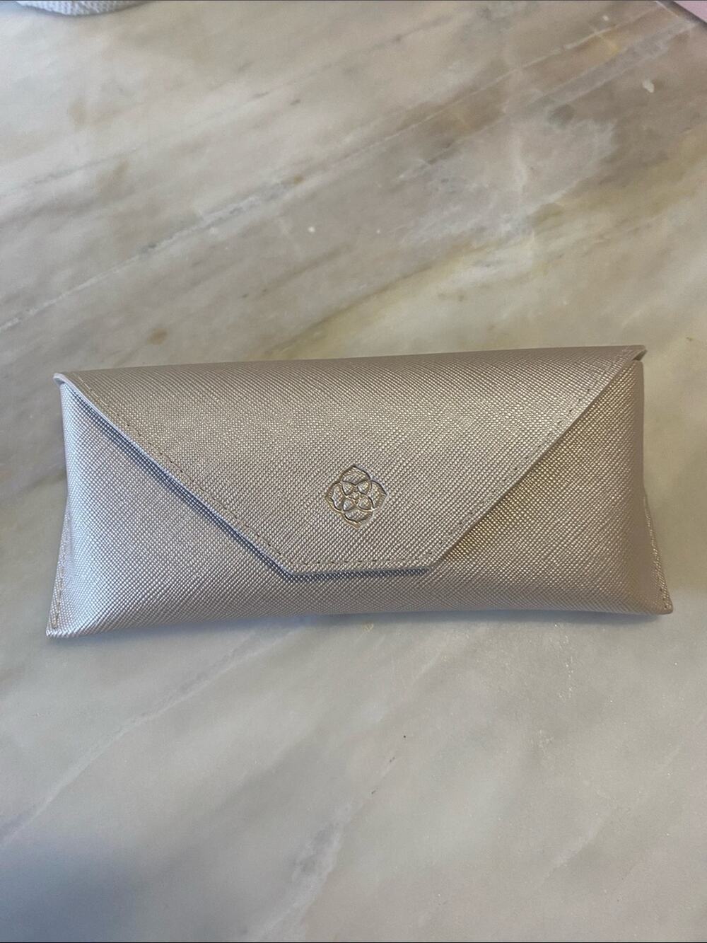 new kendra scott Elegant Metallic Champagne Women’s Envelope glasses case